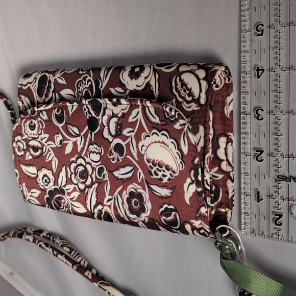 Vera Bradley Wildwood Wallet Crossbody in Bubby Flowers Cinnamon NWT - Picture 5 of 9
